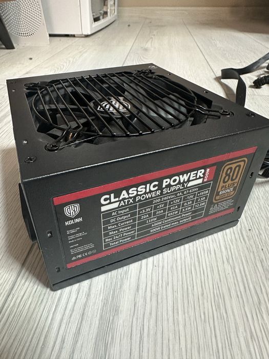 Захранване на настолен компютър