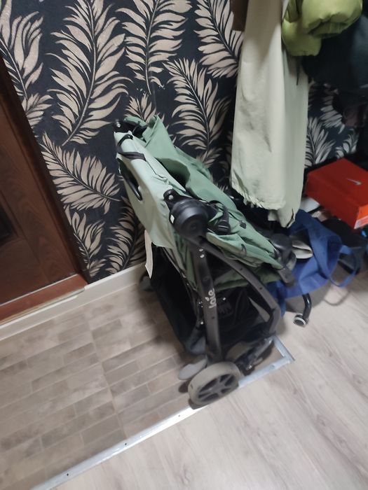 Коляска .Детская коляска JOIE