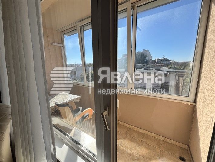 Дава се под наем Тристаен апартамент в Варна, Гръцка махала - 110 кв.м за 1000 € - Снимка #2