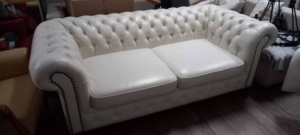 Canapea Chesterfield
