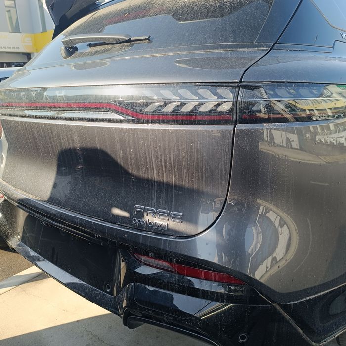 VOYAH FREE full gibrid Apollotech 318 talik