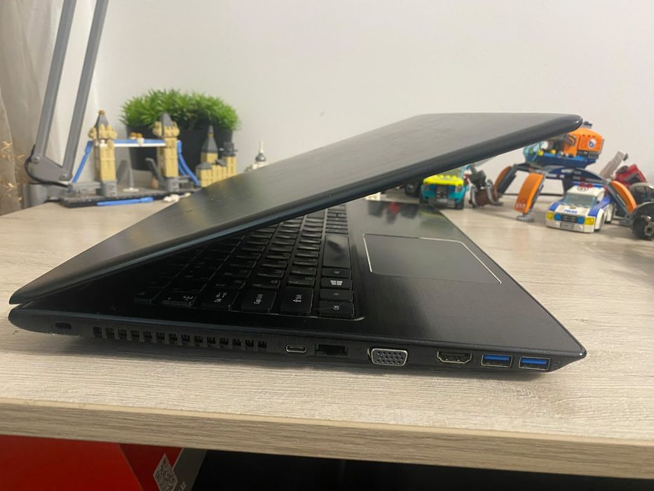 Acer intel core i7/Nvidia GeForce/ssd512/ozu10
