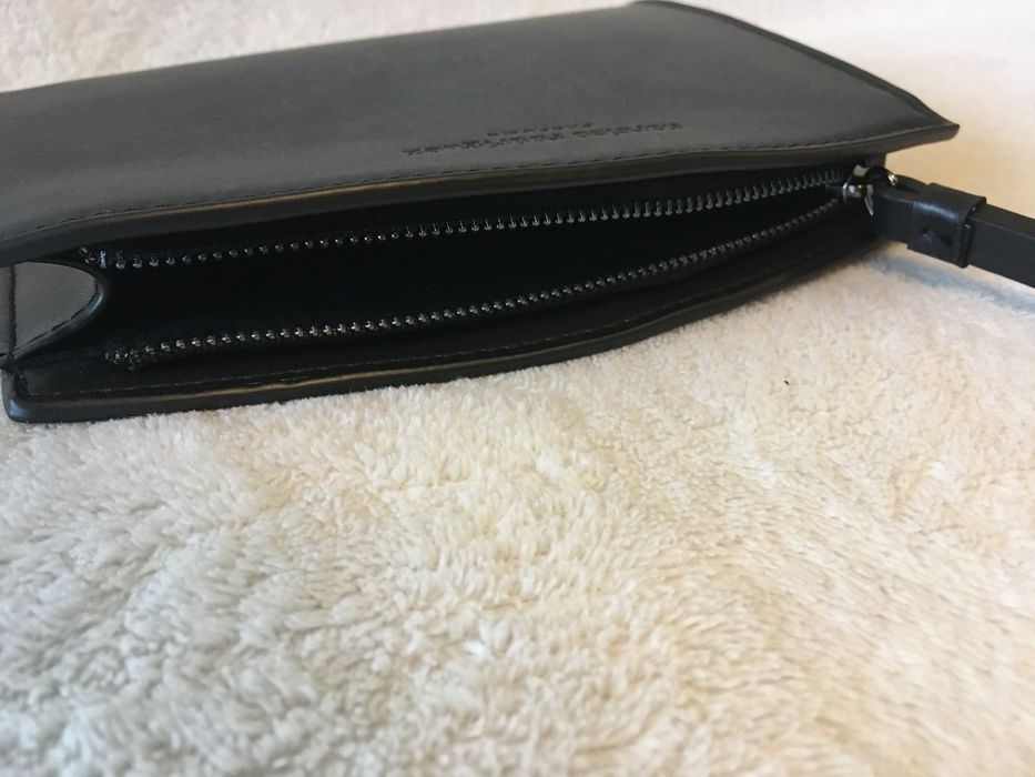 НОВ дамски кожен несесер клъч на Narciso Rodriguez