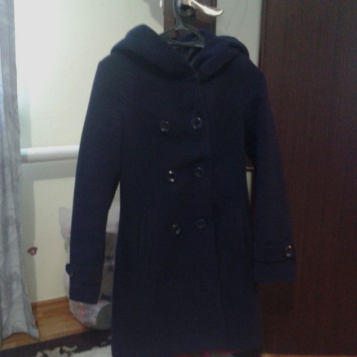 Теплая куртка на осень на 6-7 лет