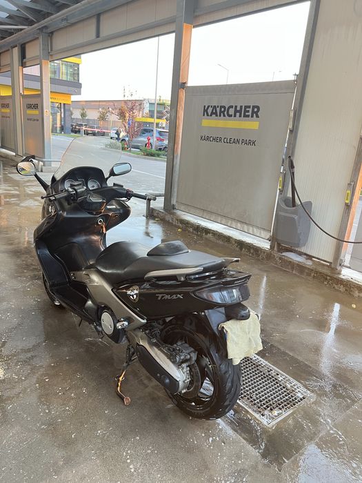 Vand Yamaha T-max  500 2004 se poate conduce A2 (nu Honda nu Burgman)