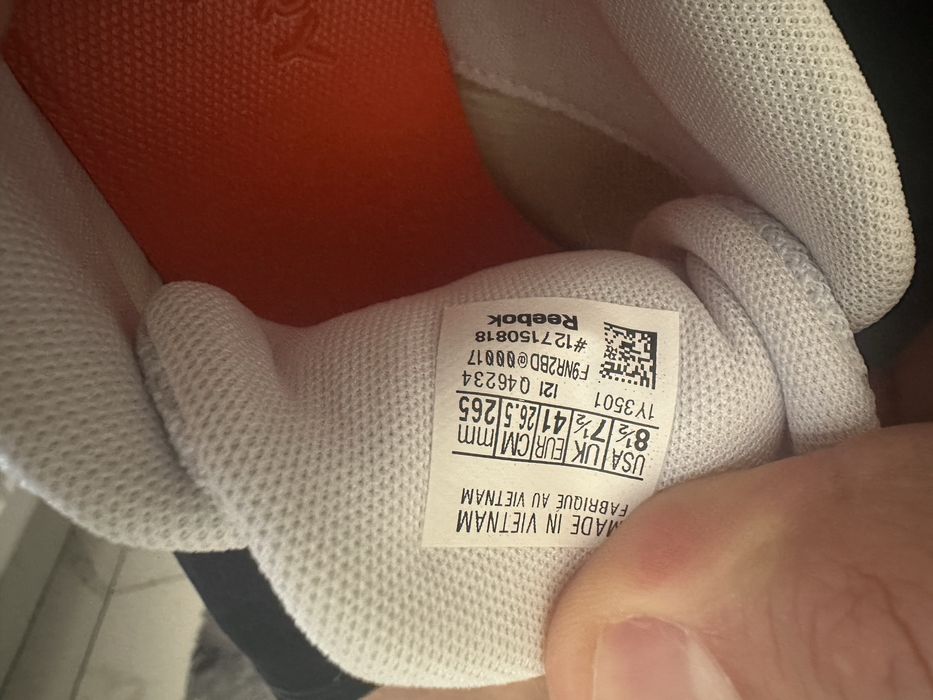 Adidasi reebok marimea 41,5 42