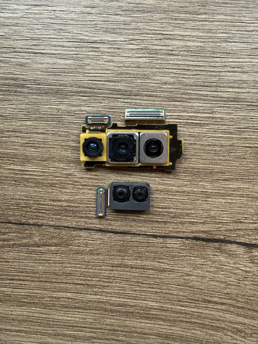Vand camera foto originala Samsung S10/S10 Plus