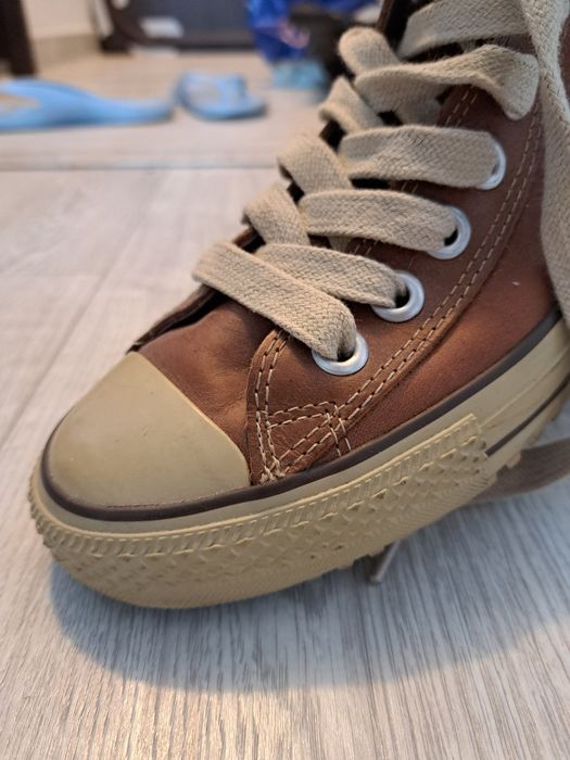 Tenisi Converse All Star, piele, originali, model deosebit, 41, 100 lei