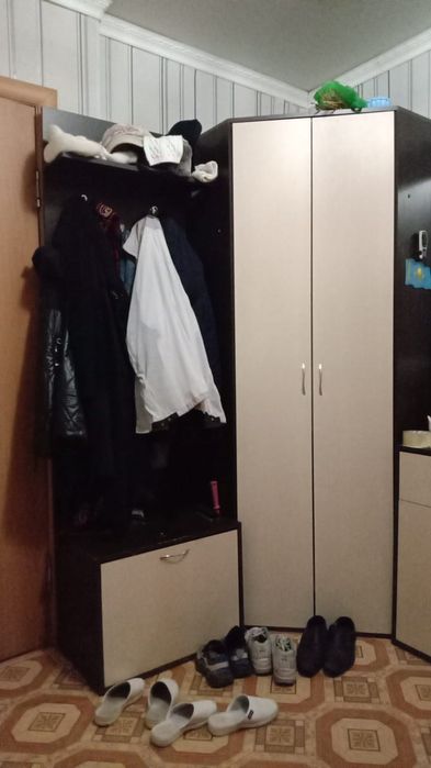 Продам срочно угловую прижку.