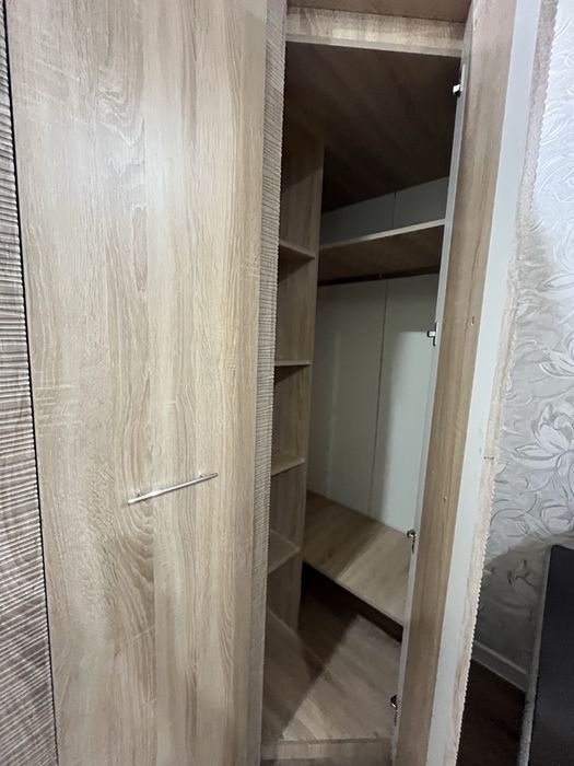 Шкаф в спальню.