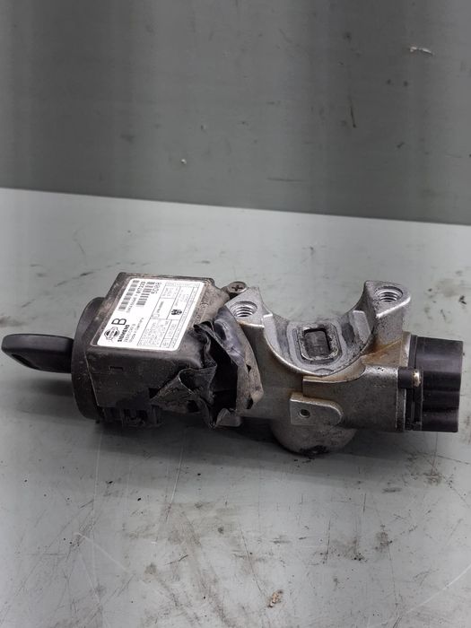 Contact cu cheie 28590 C9918 Nissan Almera 2002 1.5 MT (98 hp)