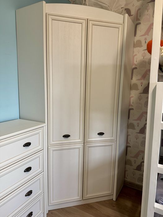 Шкаф угловой + комод Гербор Салерно