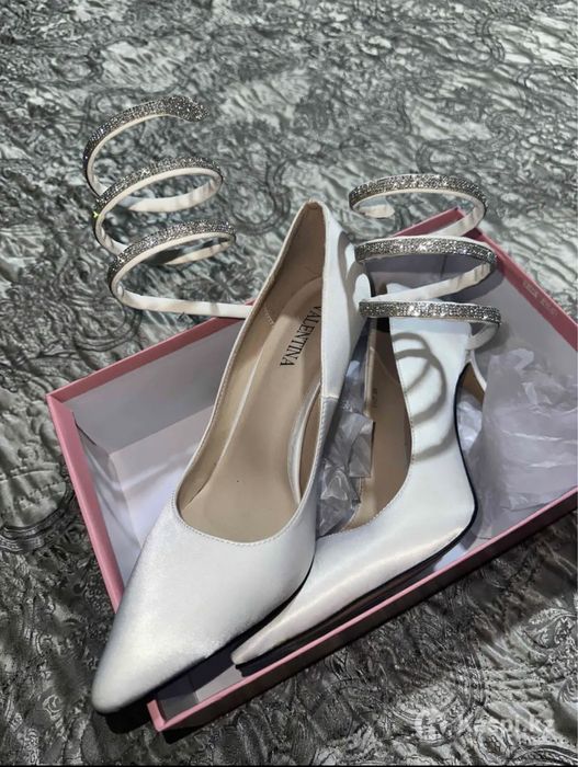 Туфли белые 39 размер