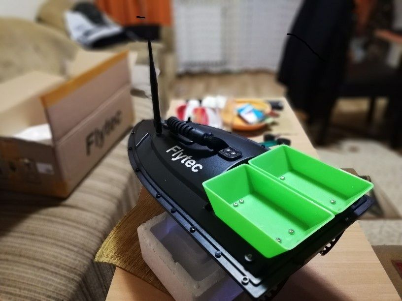 ПРОМОЦИЯ ОРИГИНАЛ Flytec лодка за захранка и разпъване