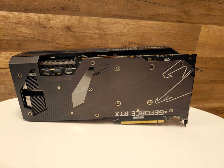Видеокарта Gigabyte RTX 3080 Aorus Extreme 10G