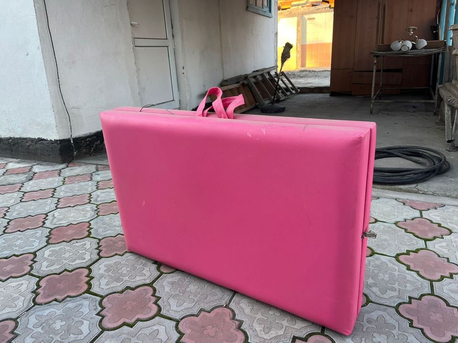 Кушетка для массажа, шугаринга