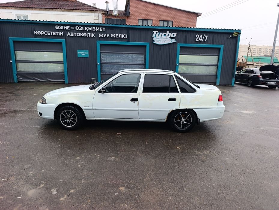 Продам нексия  ..