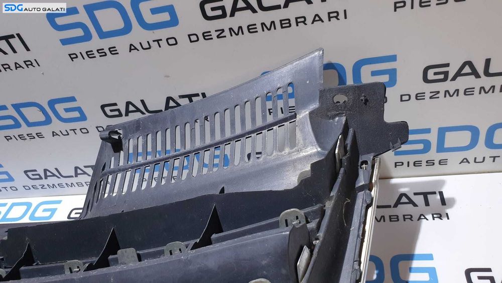 Grila Centrala Cu Emblema Spoiler Bara Fata Volkswagen Golf 5 Break Combi 2004 - 2008 Cod 1712370