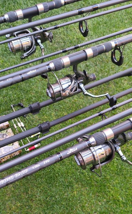 Set 3 Lansete Carbon 3,90m, 3 Mulinete 7000 cu Baitrunner, Rod Pod