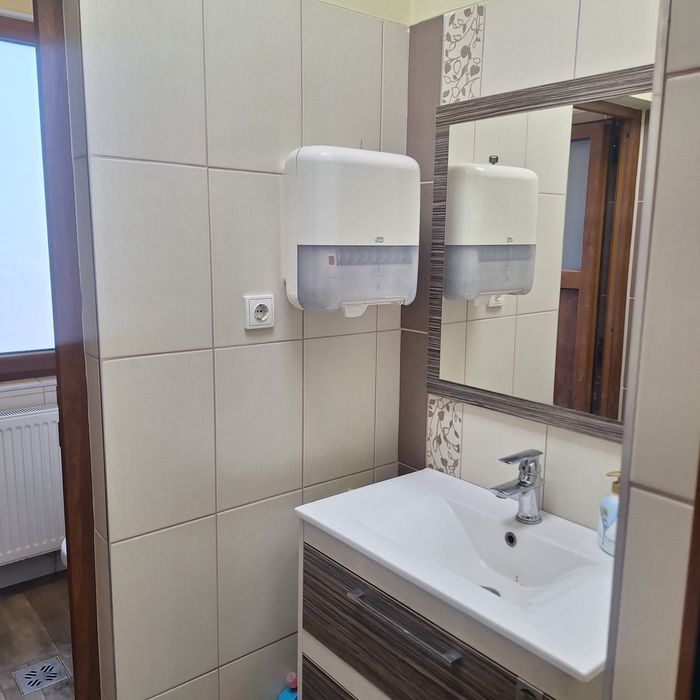 Spatiu de inchiriat, pe  str Careiului  168   la bulevard