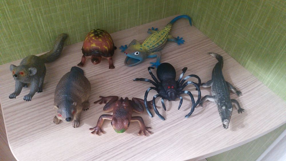 Наборы фигурок животных разных