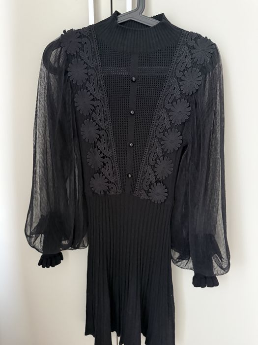 Елегантна черна рокля BSB