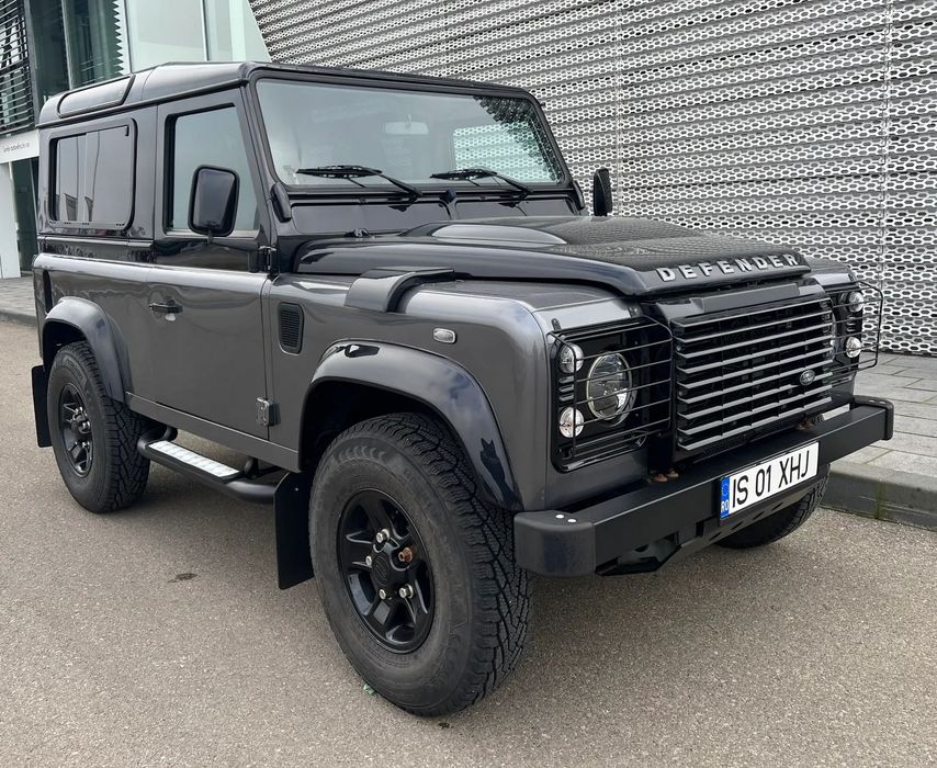 Land Rover Defender 2016 diesel, 75.244 € — imagine 3