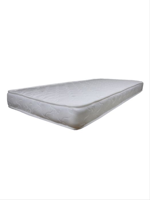 Кровать с матрасом