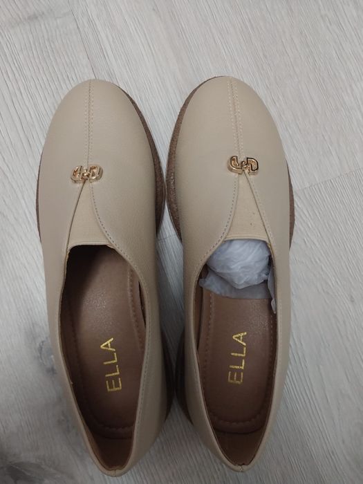 Продается обувь новая!