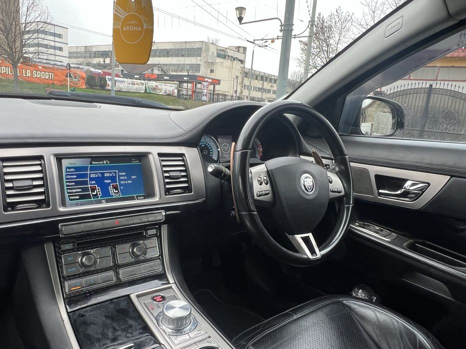 Jaguar~Xf~3.0D~258Cp BiTurbo Pachet S