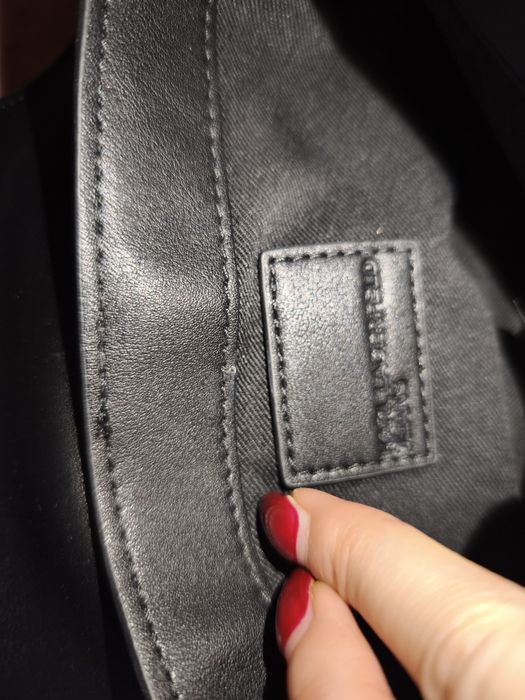 Черна кожена чанта Karl Lagerfeld