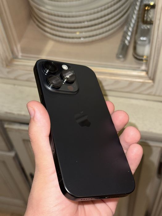 iPhone 16 Pro 256 gb black titanium