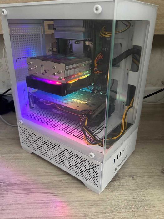 Игровой компьютер  CS2: 250+ FPS