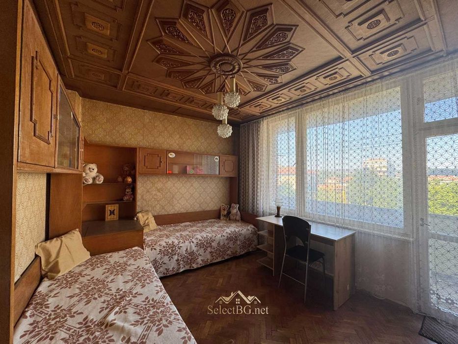 Продава се Тристаен апартамент в Велико Търново, Център - 78 кв.м за 1404 €/кв.м - Снимка #1