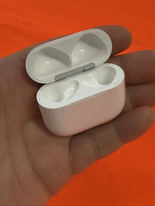 Кейс Airpods 4 оригинал