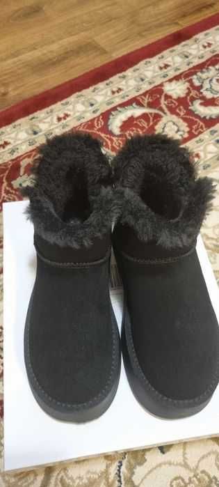 Ghete din piele naturala