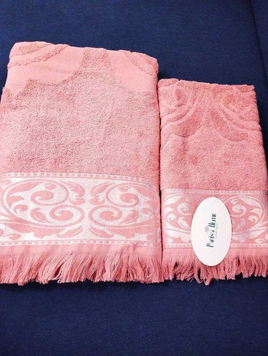 Полотенца в ассортименте