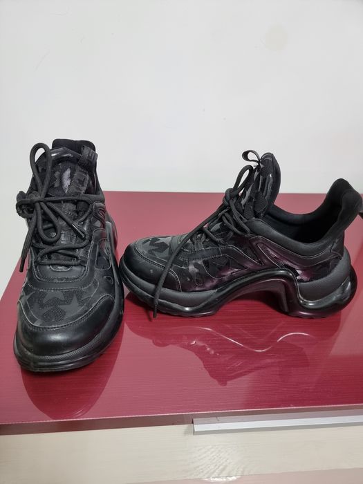 Imbracaminte si incaltaminte pt femei