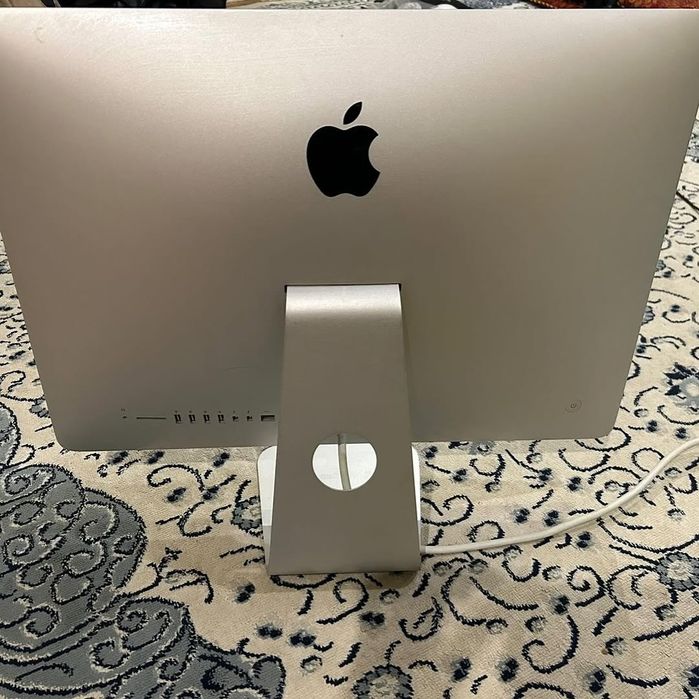 iMac 21.5 (Late 2013)