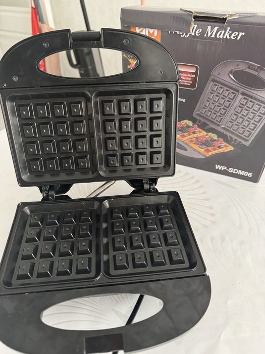 Продам Вафельницу