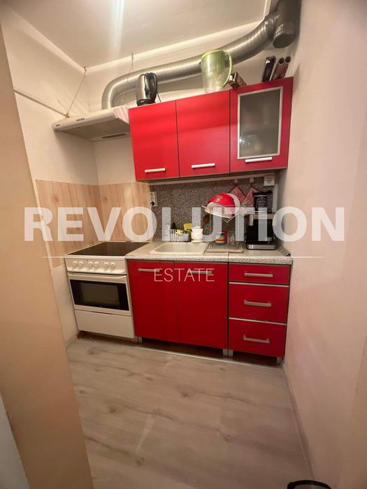 Дава се под наем Тристаен апартамент в Варна, Левски - 70 кв.м за 400 € - Снимка #4