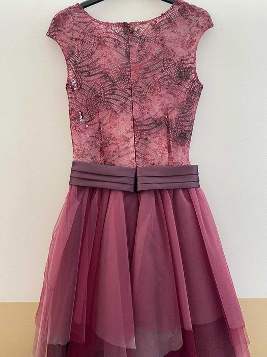 Дамски официални рокли два модела