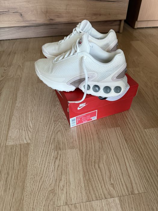 Дамски маратонки NIKE