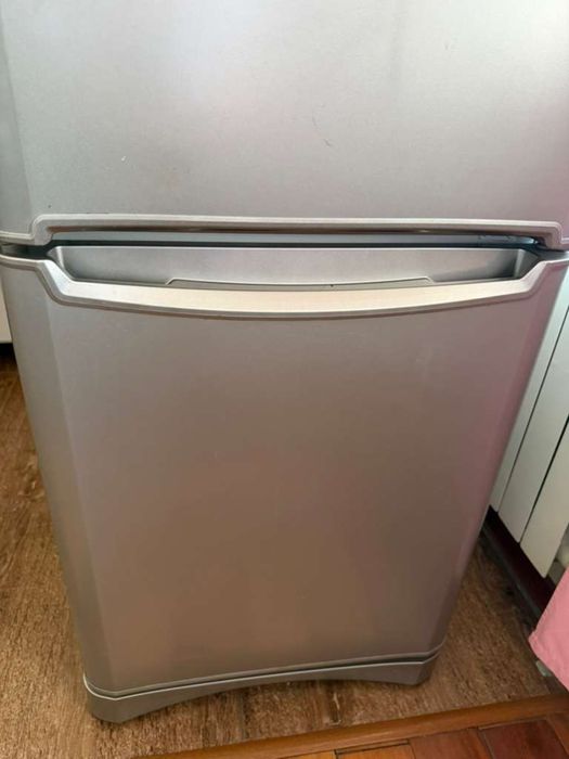 Холодильник Indesit