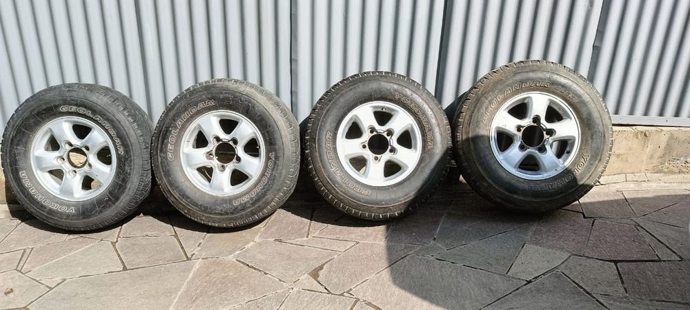 Продам диски с шинами