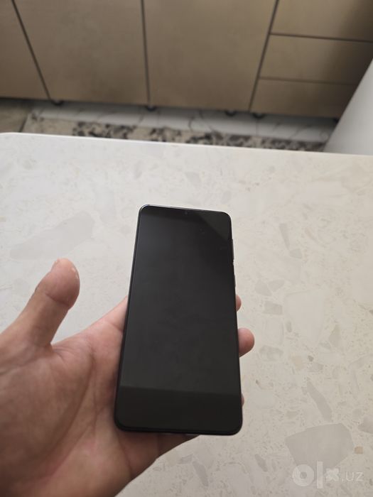 Samsung S21+ 5G qora