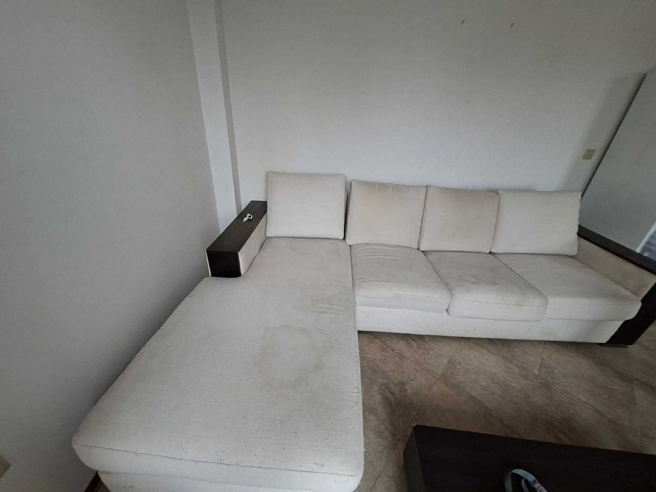 Подаряваме диван!