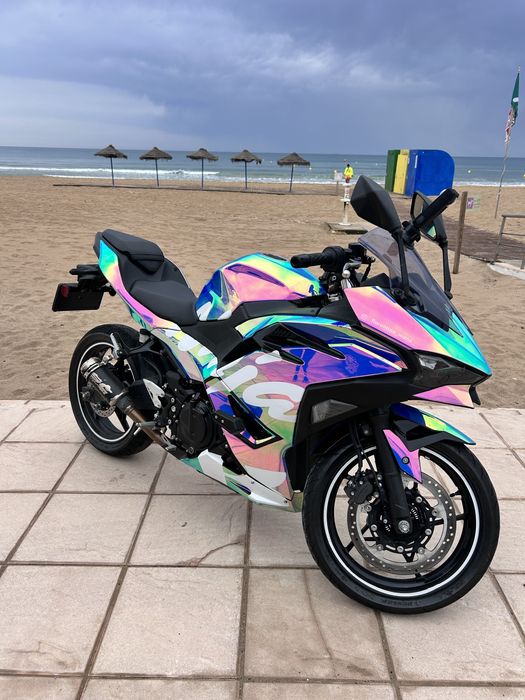 Kawasaki Ninja 500 SE 2025