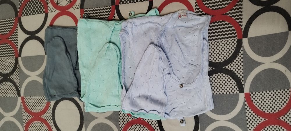 Продам детские вещи