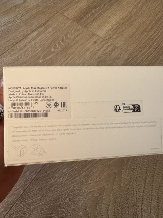 Apple 45W MagSafe 2 адаптер – неизползван